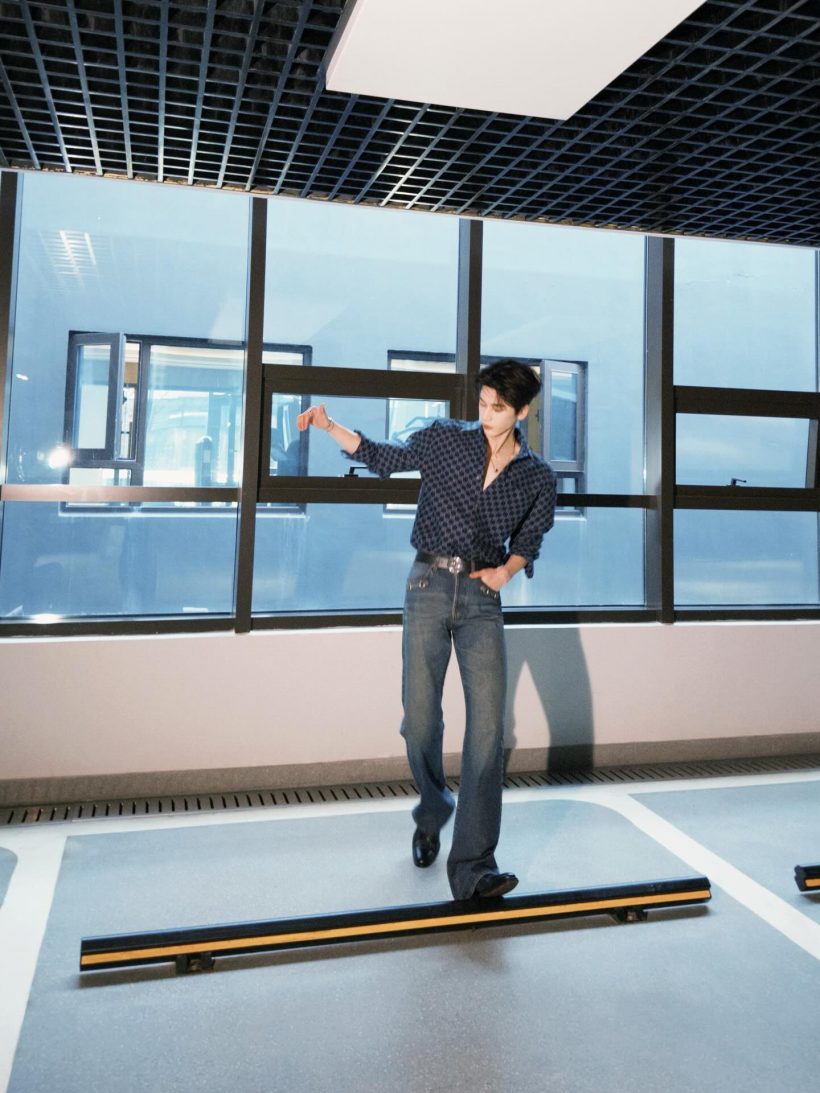 เจาะไอเทมสุดหรู จางหลิงเฮ่อ จัดเต็มแบรนด์เนมทั้งตัว