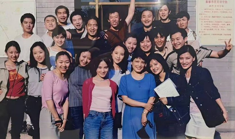 อดีตนางเอกตัวแม่ ปรากฏตัวรอบหลายปี กลางเฟรมซุปตาร์