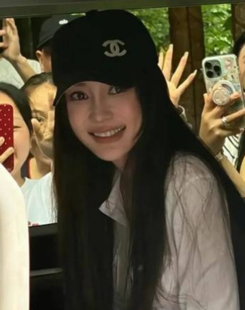 ซูมสดๆ ไม่รีทัช!ซุปตาร์สาว หน้าเปลี่ยนไปจนจำแทบไม่ได้?!