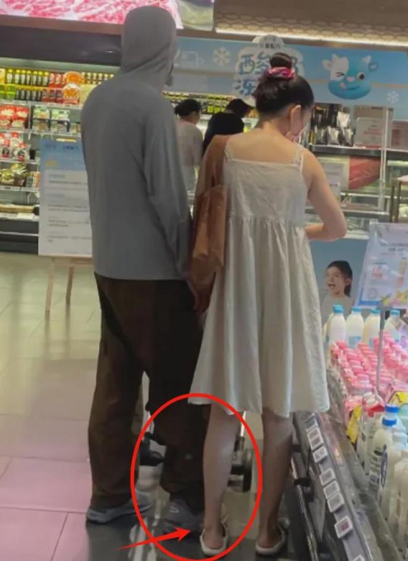 จับพิรุธ อดีตคู่รักดัง ถ่านไฟเก่าปะทุ..รีเทิร์นเเล้ว