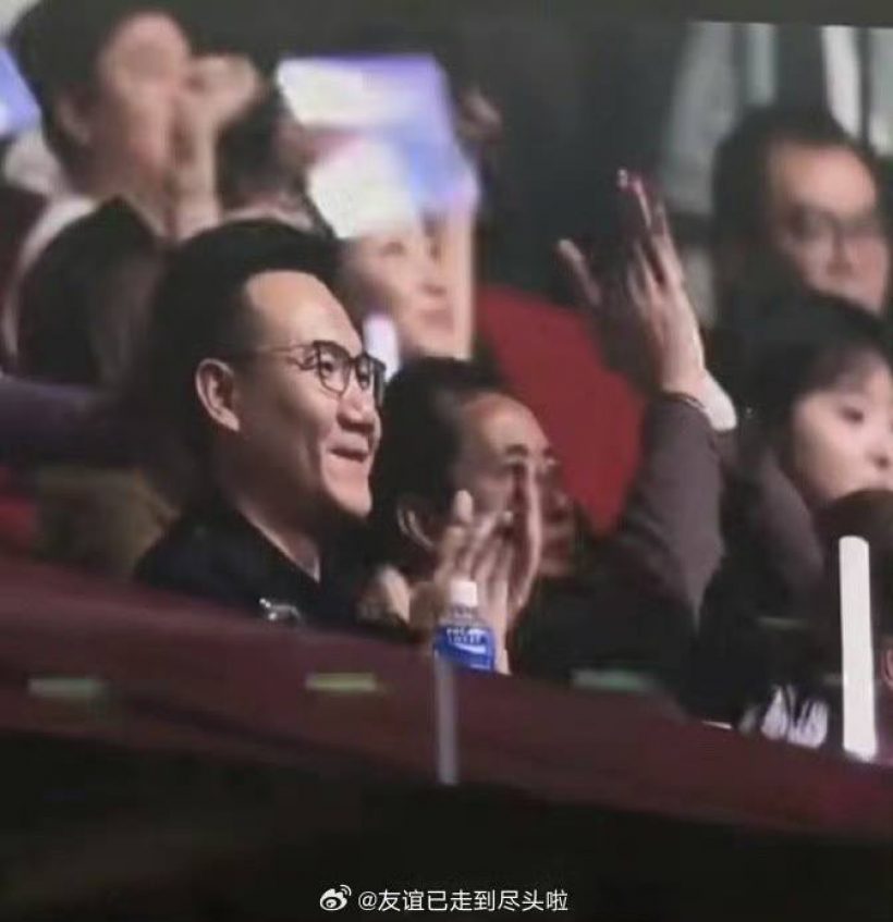 น้ำตาซึม! จ้าวลู่ซือ ประกาศสิ้นสุดสัญญาทาส เปิดตัวผู้จัดการคนใหม่