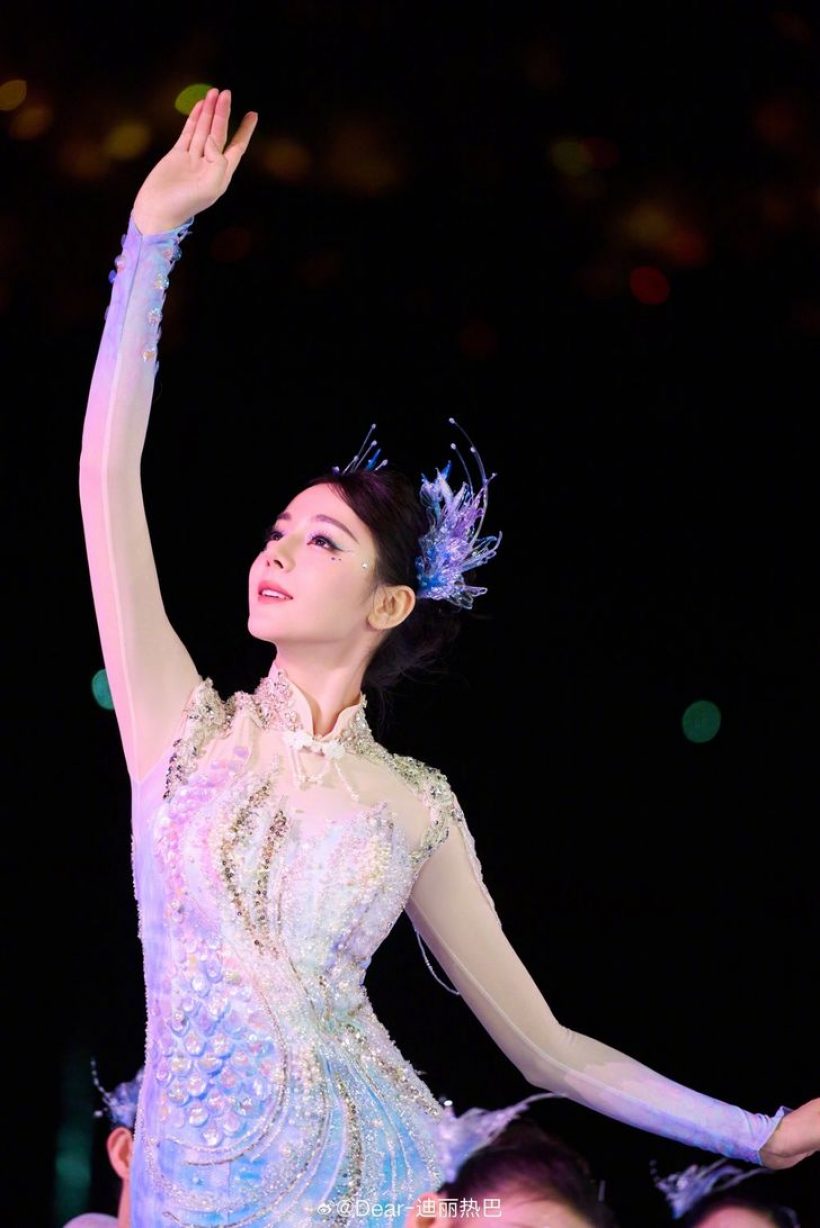 ใครเเต่งหน้าให้ตี๋ลี่เร่อปา? ลุคนี้ติดเทรนด์ร้อนเเรงในโซเชียล