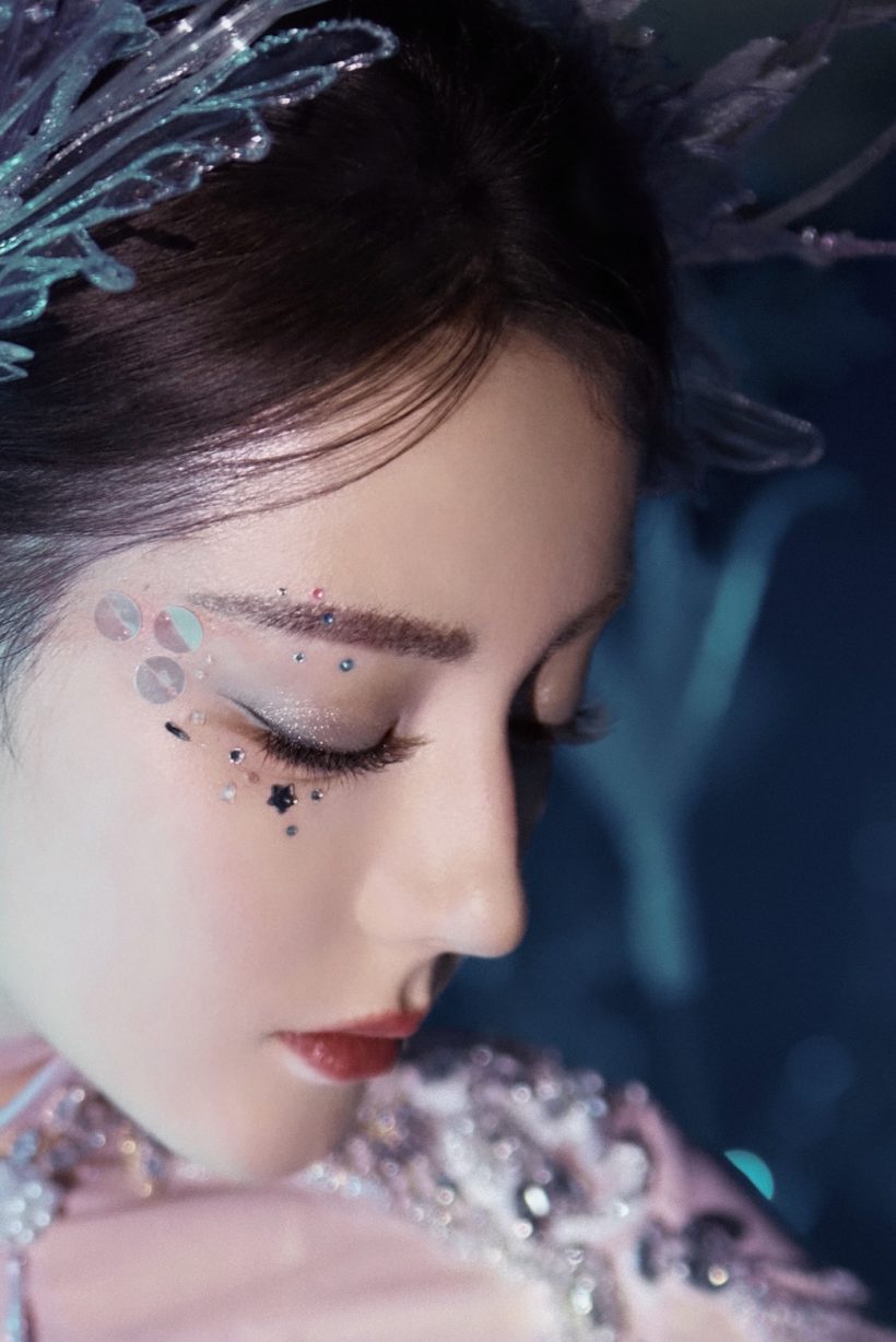 ใครเเต่งหน้าให้ตี๋ลี่เร่อปา? ลุคนี้ติดเทรนด์ร้อนเเรงในโซเชียล