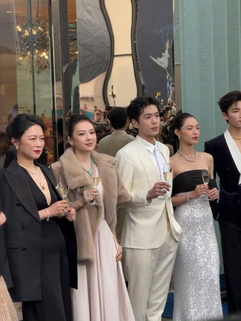 จำแทบไม่ได้ นางเอกดังหน้าเปลี่ยนสุดๆนึกว่าคนละคน?!