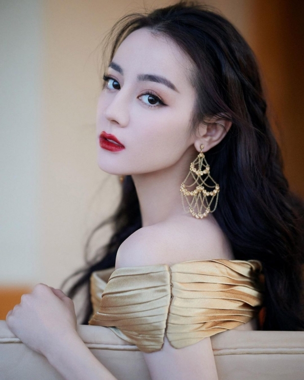 โอ้โห! ตี๋ลี่เร่อปา นางฟ้าแดนมังกร ความสวยเป็นเหตุ สวยจนติดเทรนด์