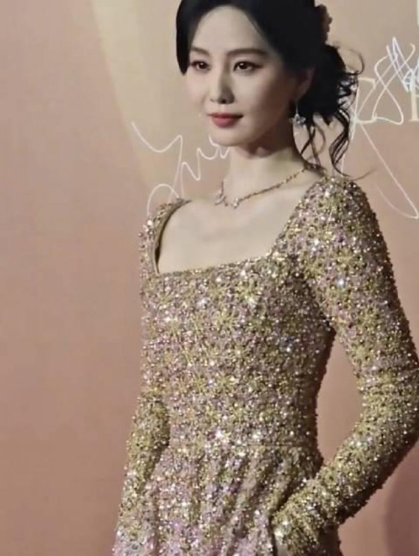 ชาวเน็ตรุมจับพิรุธ! นางเอกดัง รักสะดุดเลิกสามี