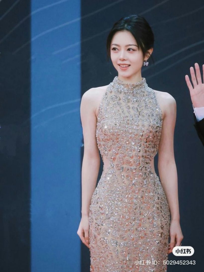 ไวรัล! คลิปซูม 15 วินาที เผยออร่าทายาทเศรษฐี สุดสง่า