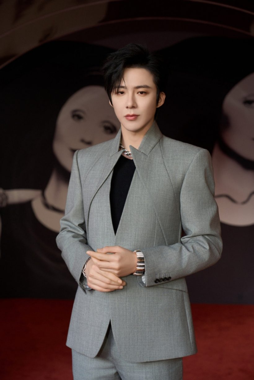 ส่อง 10 พระเอกเเถวหน้า โดนชาวเน็ตวิจารณ์ไม่หล่อ!