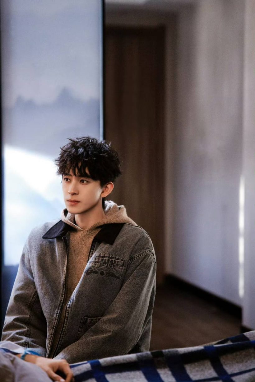 นาทีระทึก! พระเอกดังฟิวส์ขาด สะบัดมือใส่ซาแซงหน้าหงาย