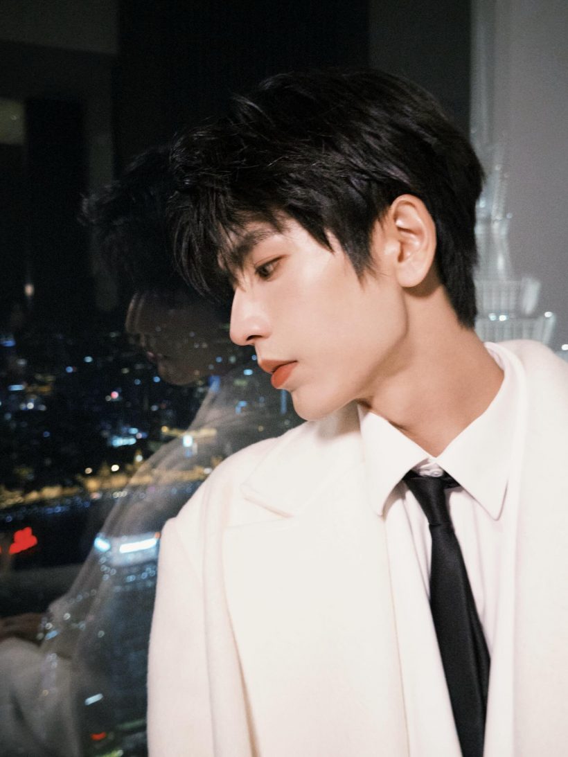 พระเอกล่าหยกคือใคร?รู้จักจางหลิงเฮ่อ ผู้จีนสุดหล่อออร่าเจิด!