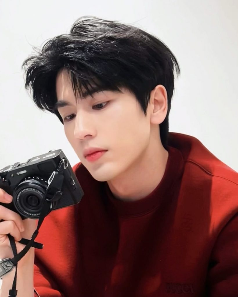 พระเอกล่าหยกคือใคร?รู้จักจางหลิงเฮ่อ ผู้จีนสุดหล่อออร่าเจิด!