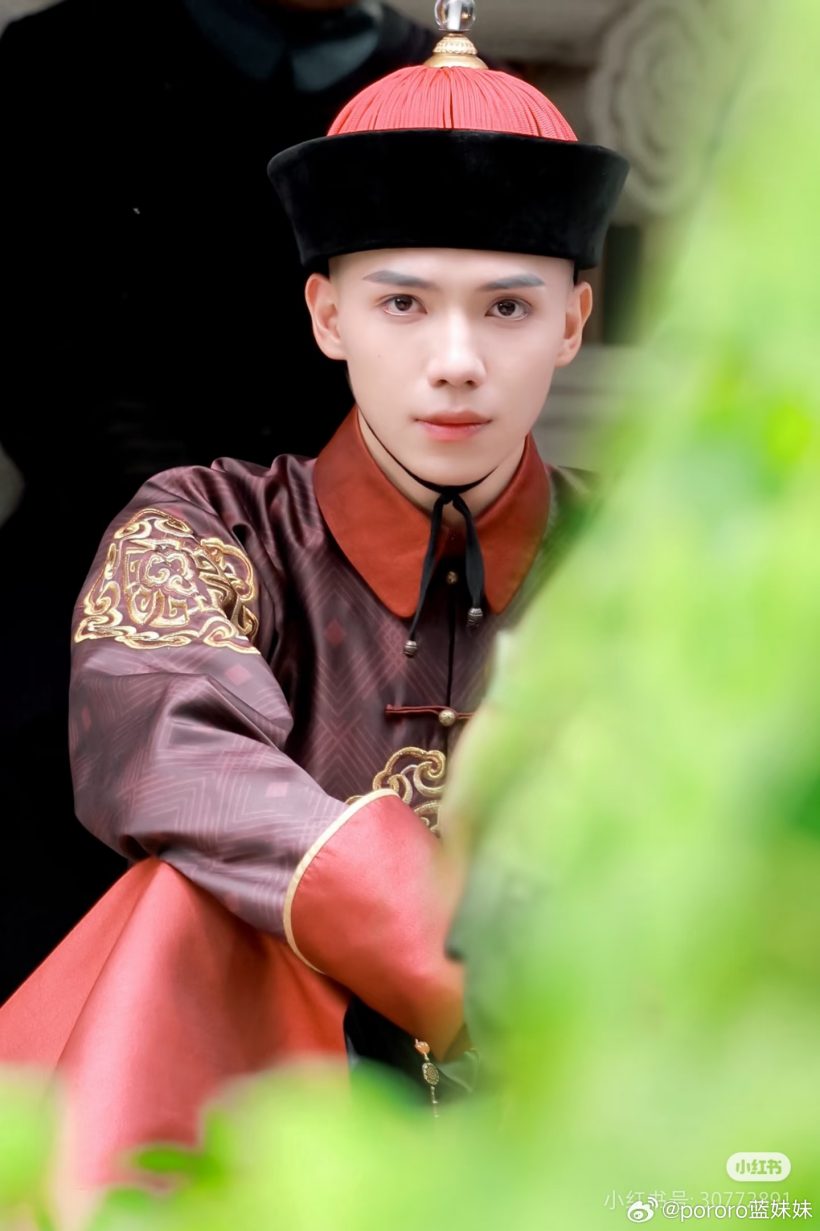 เจ็บจริง! หามพระเอกดาวรุ่งจีนส่ง รพ.ด่วน! หลังโดนดาบแทงหน้า