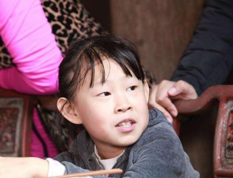 น้องนีน่า อดีตเคยโดนบูลลี่ ลูกดาราที่ขี้เหร่ที่สุด ปัจจุบันสวยมาก