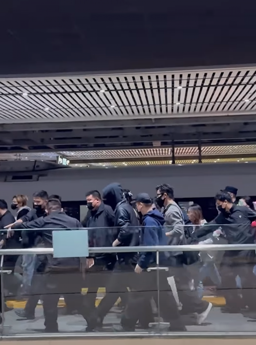 เปิดคลิปนาทีชุลมุน จางหลิงเฮ่อ ถูกฝูงซาเเซงวิ่งไล่ตาม