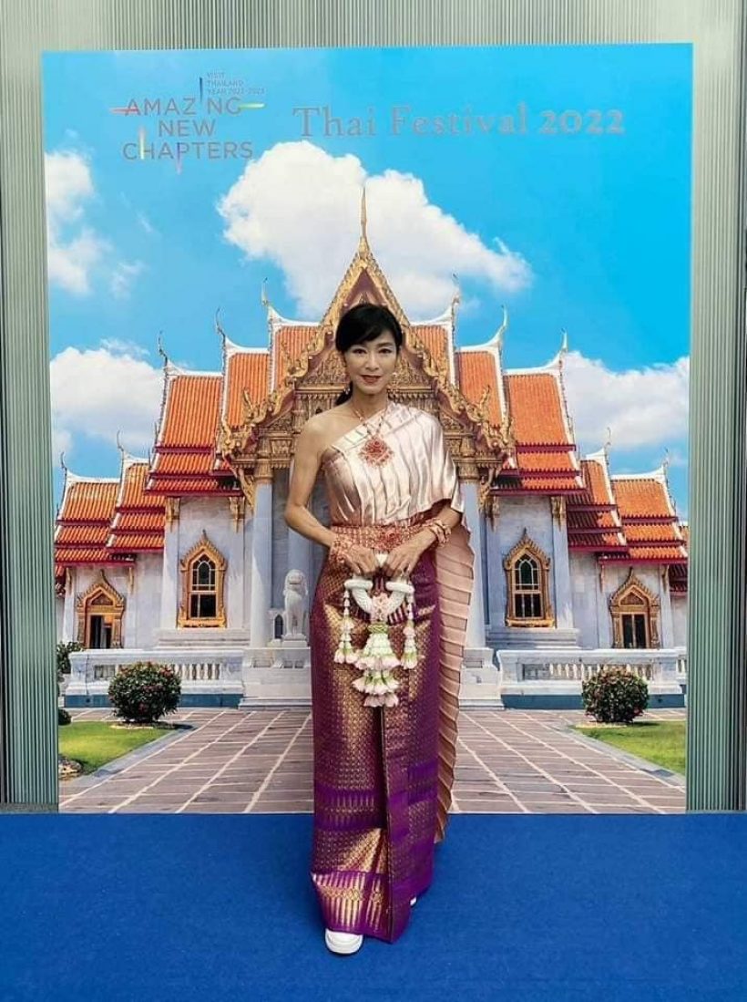  งามอย่างไทย นางเอกจีนคนดัง แต่งชุดไทยสวยตะลึงมาก
