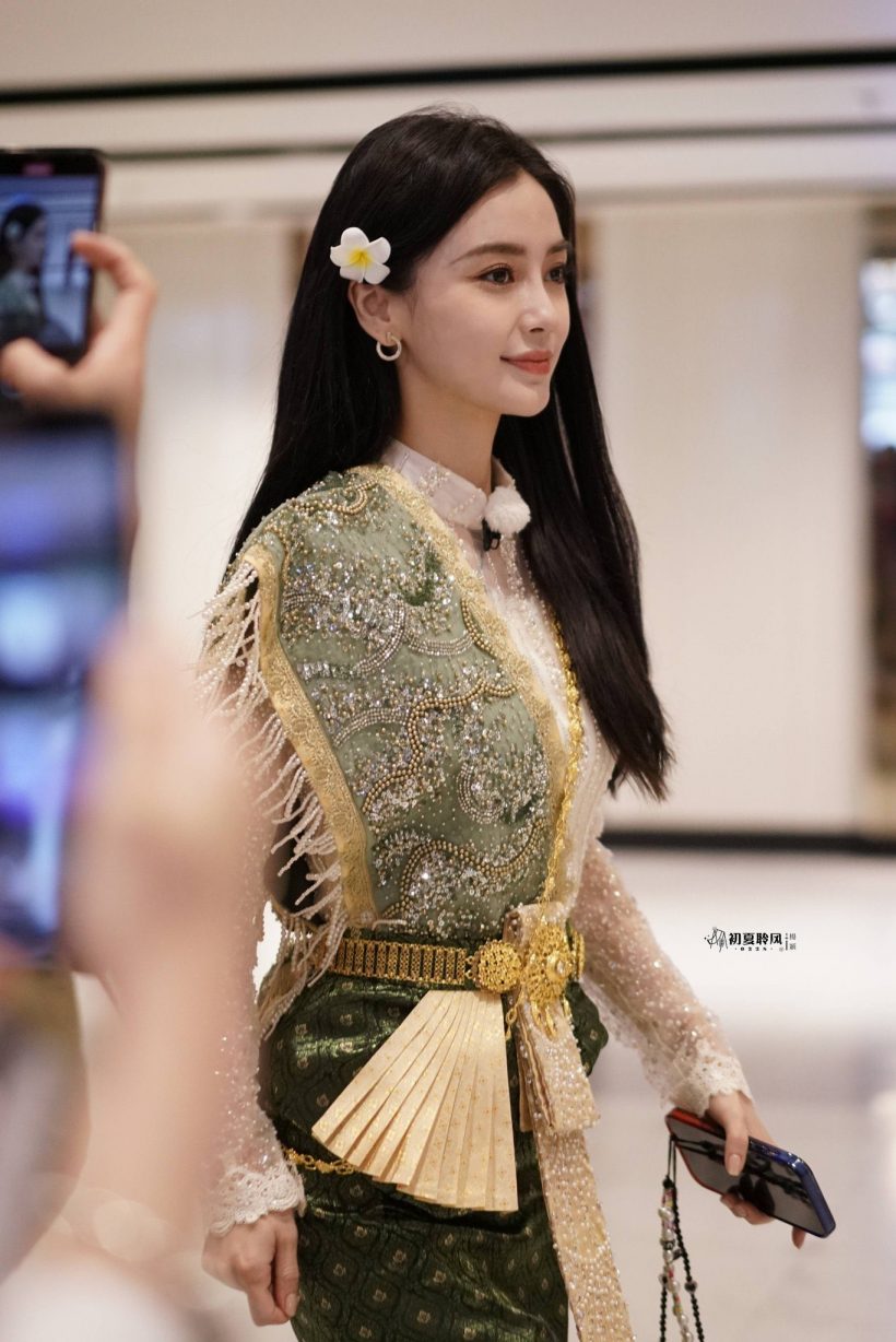 โซเชียลแตกภาพซุปตาร์จีนตัวแม่ใส่ชุดไทย สวยจึ้งสะเทือนเอเชีย