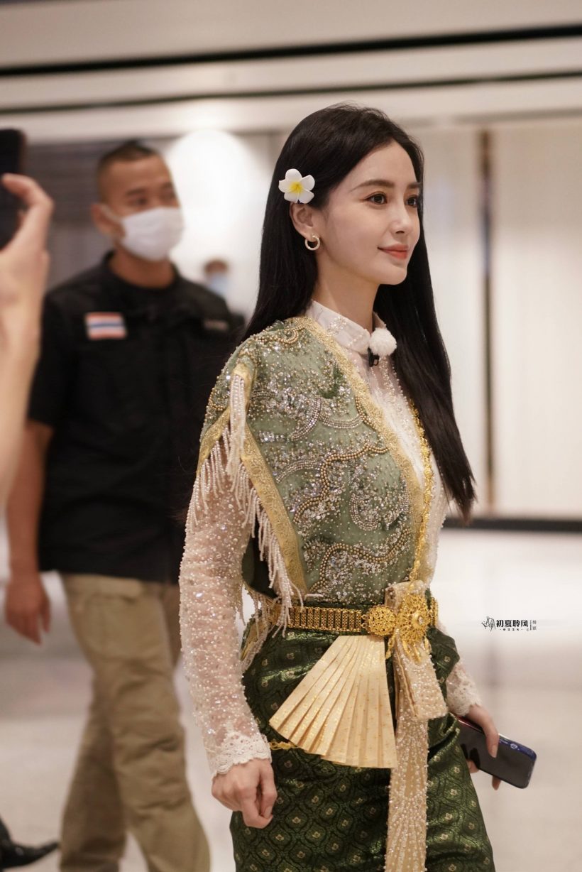 โซเชียลแตกภาพซุปตาร์จีนตัวแม่ใส่ชุดไทย สวยจึ้งสะเทือนเอเชีย