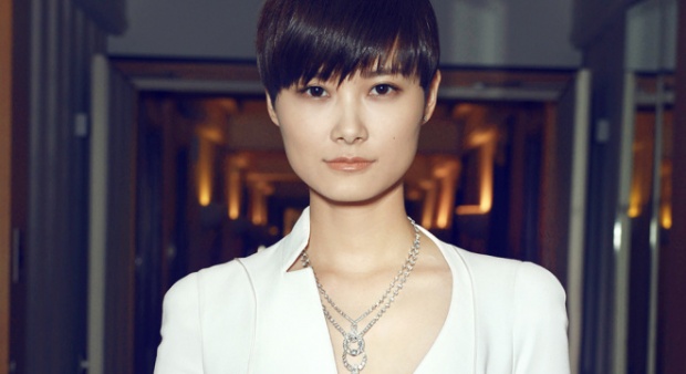 ทำความรู้จัก!!Li Yuchun สาวชุดดำที่เดินข้างหลังชมพู่ในคานส์!!(รูปเพียบ)