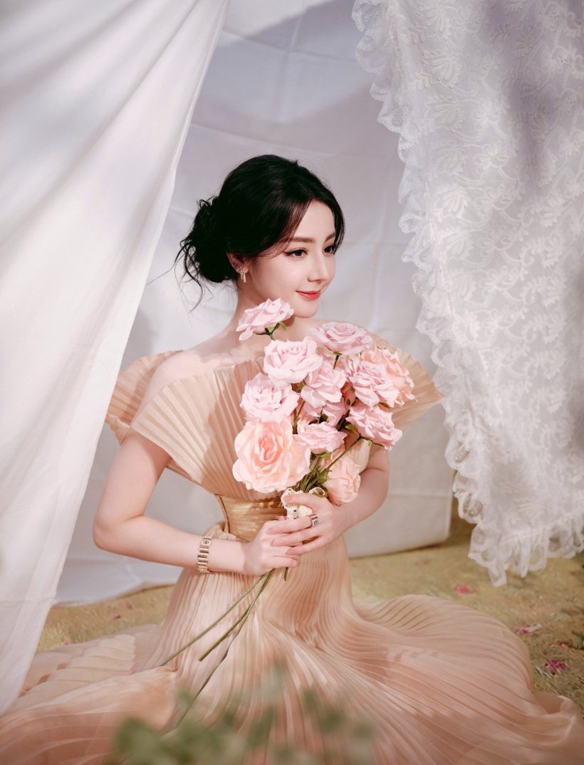 ดึงดูดสายตา ตี๋ลี่เร่อปา ภาพนี้สวยเกิน AI