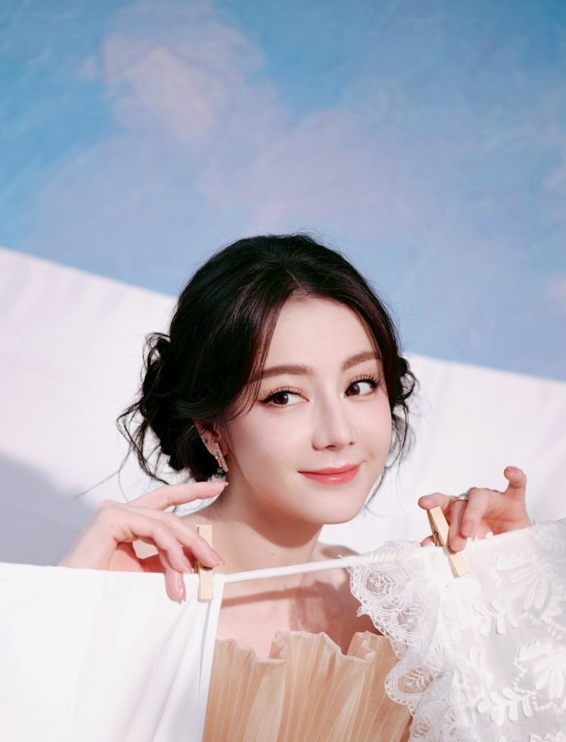 ดึงดูดสายตา ตี๋ลี่เร่อปา ภาพนี้สวยเกิน AI