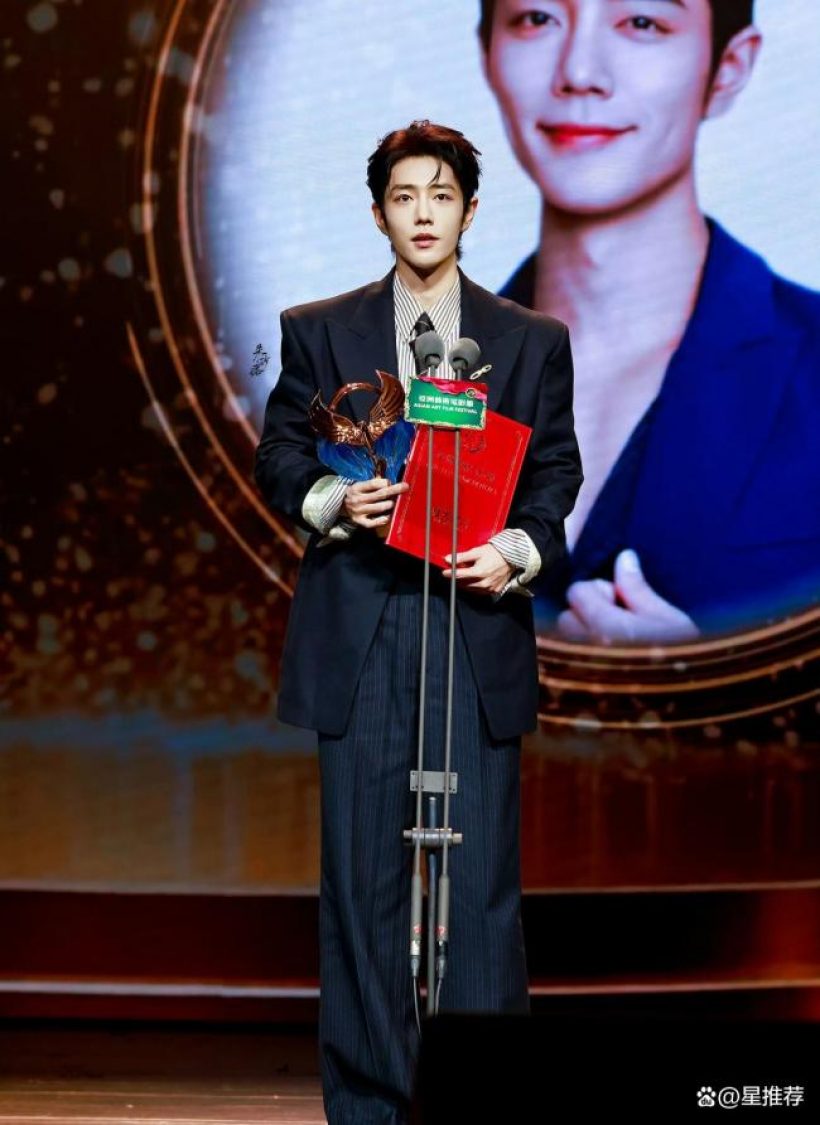 สมมง! ยังไม่ถึงครึ่งปีเเต่ เซียวจ้าน ฟาดไปแล้ว 3 รางวัลใหญ่