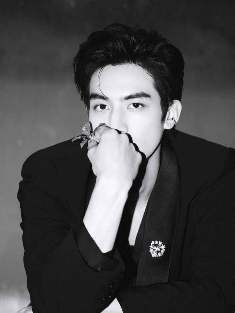 มัดรวมความหล่อ ซ่งเวยหลง อีกหนึ่งพระเอกเบ้าหน้าฟ้าประทาน