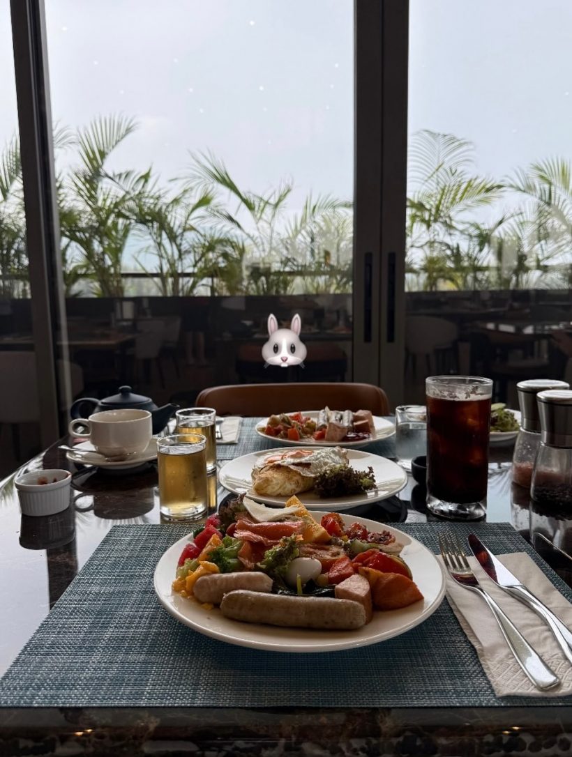 เซอร์ไพรส์! นักร้องหนุ่มเปิดตัวหวานใจ เเฟนๆฟินกันถ้วนหน้า