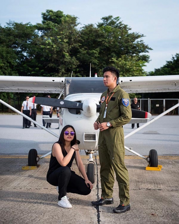 เปิดภาพลูกชายอดีตพระเอกดัง โตเป็นหนุ่มแล้วแถมหล่อล่ำ ดีกรีว่าที่นักบิน