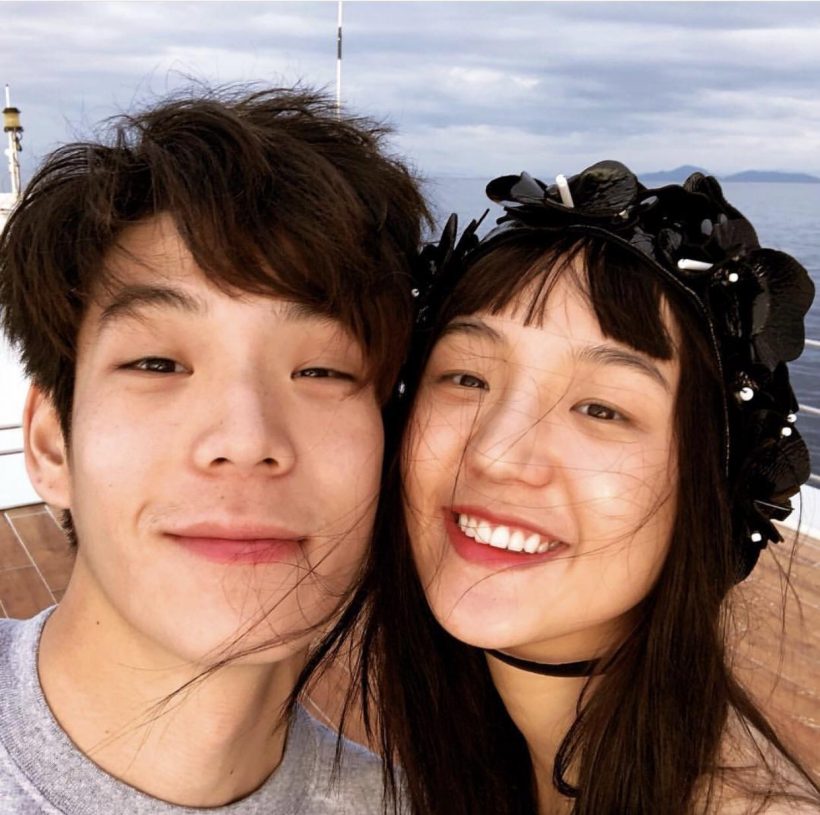 เเห่พุ่งเป้า คู่รักวัยรุ่นดังเลิกเงียบ อย่าบอกนะว่า..คือคู่นี้?