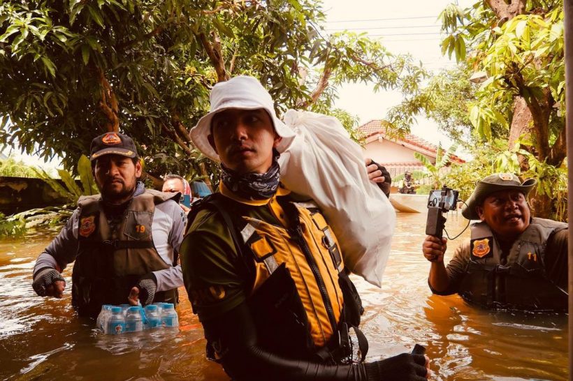 พระเอกดัง โพสต์ความในใจ หลังลุยน้ำท่วมช่วยเหลือผู้ประสบภัย