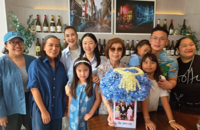ซีนใหญ่ เปิดตัว! ดาราสาว ร่วมเฟรมครอบครัวนักธุรกิจดัง