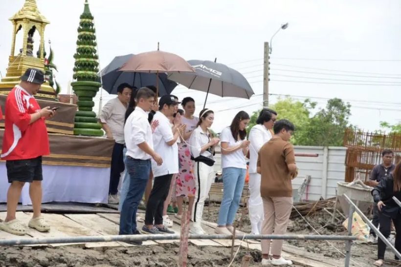 ซุปตาร์สาวทุ่ม8หลัก ลุยธุรกิจ ขยันเวอร์ชาตินี้ก็ใช้เงินไม่หมด!!