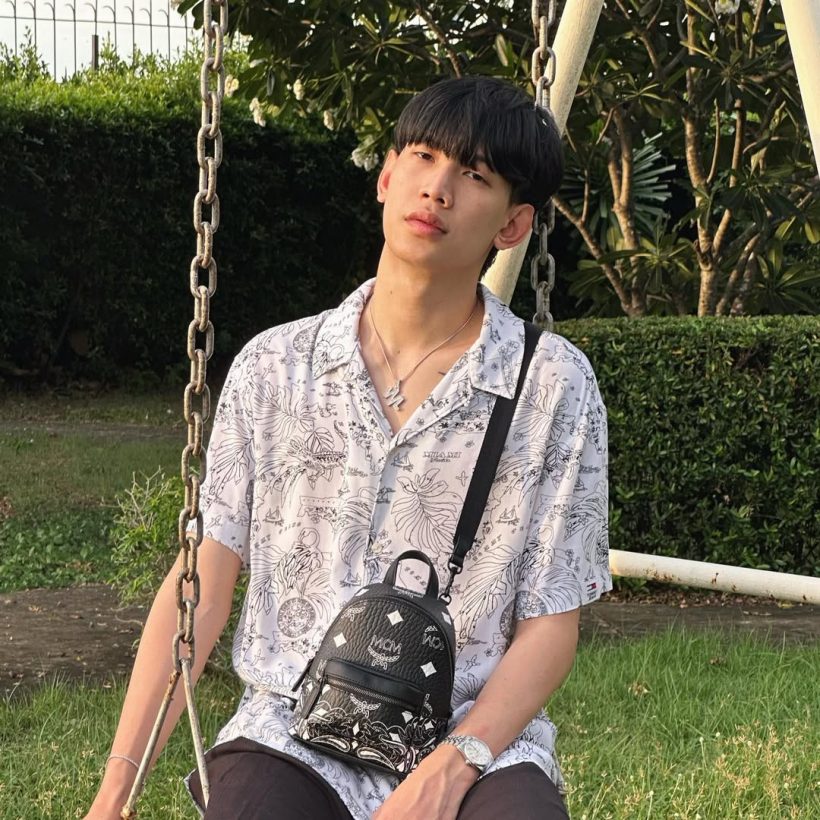 เเฟนๆเเห่จับตา! พลอยชมพู กับ นักร้องดังคนนี้ อย่าบอกนะว่าคบกัน?