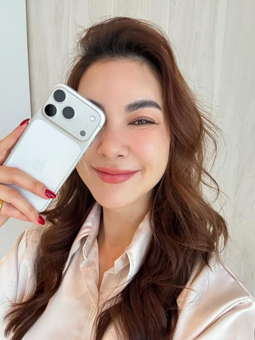 โบว์ เบญจวรรณ อวดภาพจาก iPhone17 แต่เจอเมนต์หนุ่มคนนี้แย่งซีน