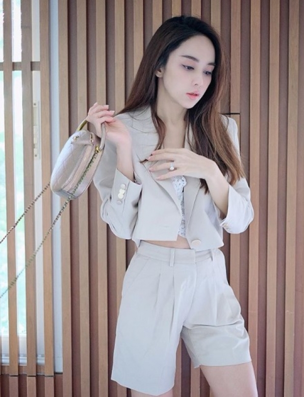 ‘กระแต’ ชวนแก๊งเพื่อนสาว เต้นTiktok สวยหมดจนต้องดูซ้ำๆ (คลิป)