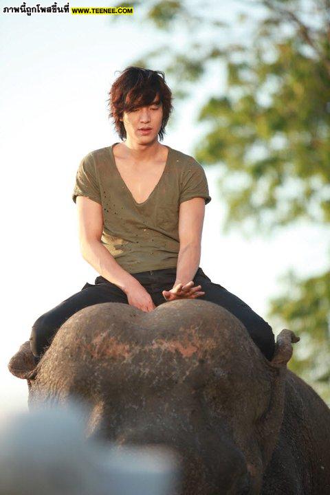 กริ๊ดด..Lee min Ho @CITY HUNTER in Thailand.