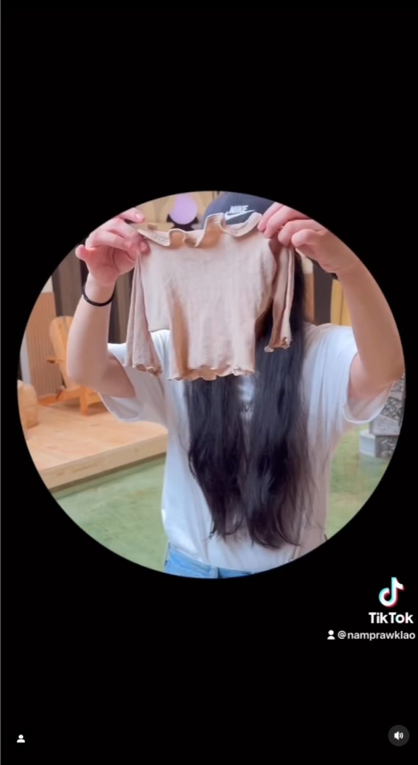 ใหม่ ดาวิกา พลาดท่าสั่งเสื้อออนไลน์ ตัวเล็กมากแต่ใส่ได้ออกมาเป็นแบบนี้!?