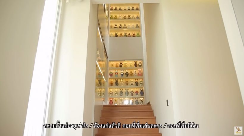 รวยไม่ธรรมดา! ส่องบ้านหรูริมน้ำ เจี๊ยบ ลลนา ที่อยู่กับแฟน-ลูกๆ