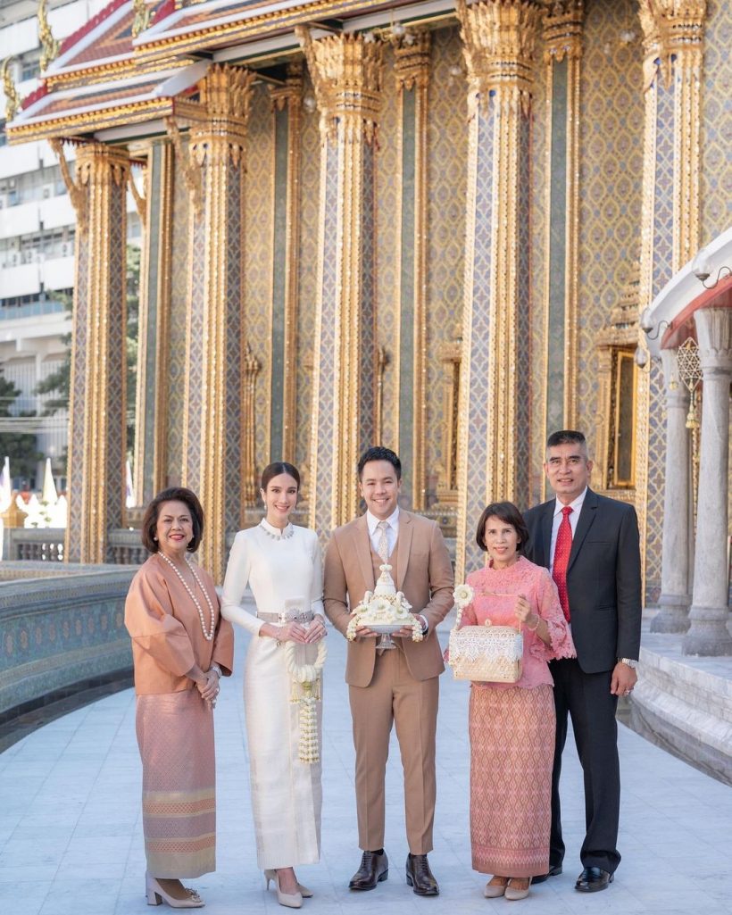 นางเอกช่อง7 ควงว่าที่เจ้าบ่าว เข้ารับพระราชทานน้ำพระพุทธมนต์ 