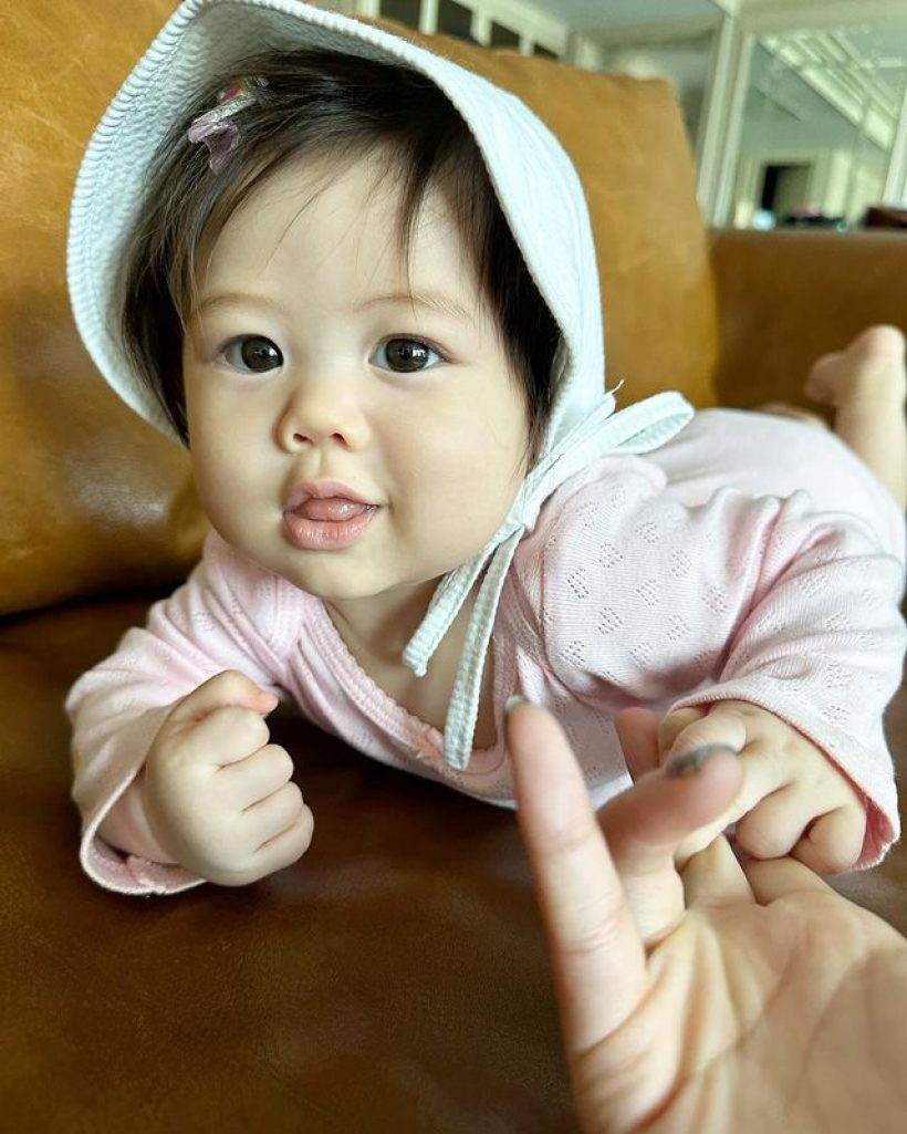 น่ารักมาก! น้องแอบิเกล-เซเลปสาวชื่อดังคนนี้ แชะภาพคู่กันครั้งแรก