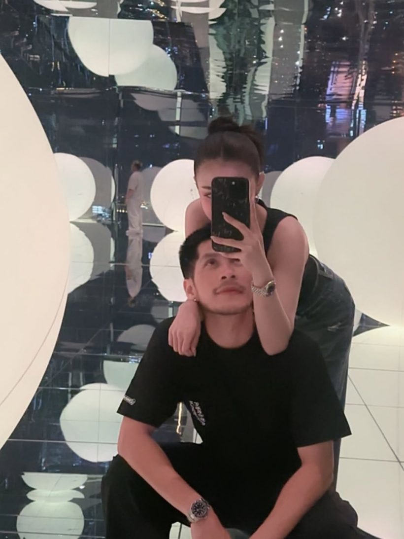 เเอบส่องคู่รักเพิ่งเปิดตัว ปารูปหวานรัวๆ เรียกเเฟนได้เเล้ว!