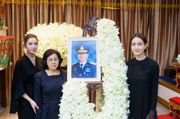 “แต้ว” เผยภาพคุณพ่อสุดเท่ “ต้น” โผล่เมนต์ แฟนๆกระหน่ำถูกใจ