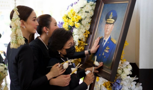 “แต้ว” เผยภาพคุณพ่อสุดเท่ “ต้น” โผล่เมนต์ แฟนๆกระหน่ำถูกใจ