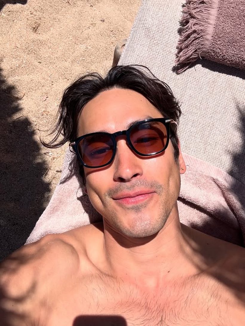 โซเชียลแตก!ณเดชน์กับภาพสุดจึ้ง! HOTจนต้องใช้สติ๊กเกอร์ปิด!