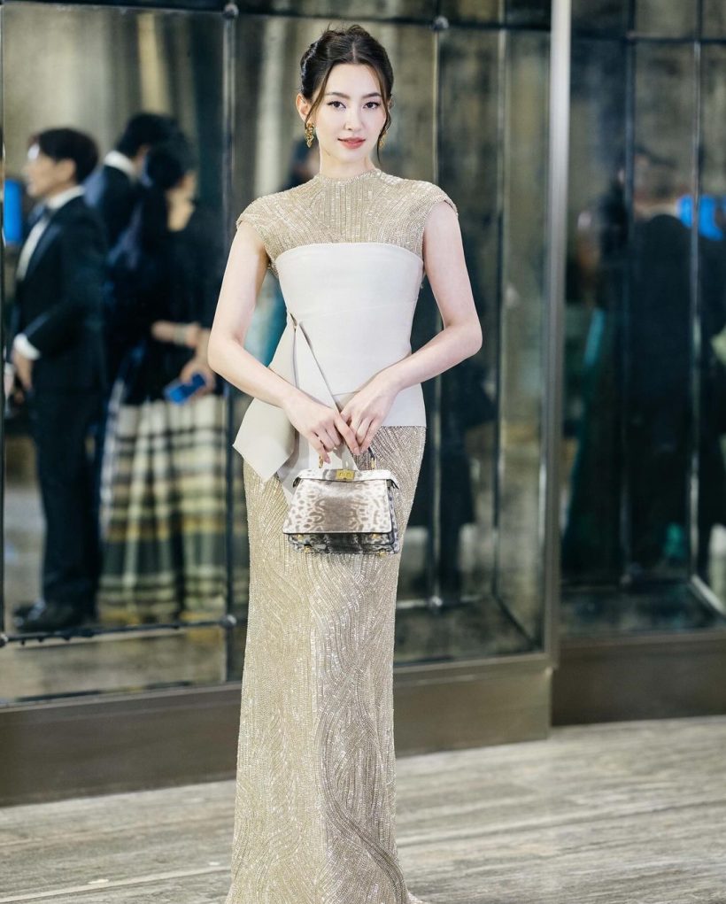 ส่องลุคเบลล่า สวยตะลึง เรียกเสียงแฟลชสนั่นงาน Vogue Gala2024 