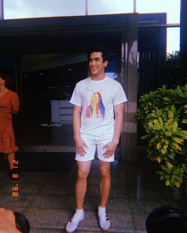 แห่ซูมเสื้อณเดชน์ เจอแซวจนได้ อะไรจะขนาดน๊านน 