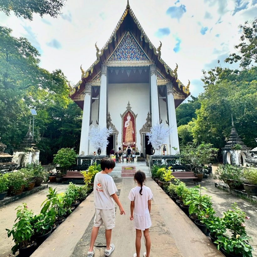 ส่องชีวิตหม้ายสาวคนดัง หลังตัดสินใจพาลูกกลับมาอยู่ไทย