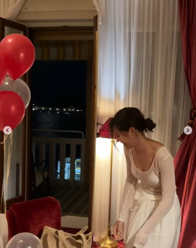 ณเดชน์-ญาญ่า อวดภาพห้องพักสุดโรแมนติกที่กรีซ หวานฉ่ำเหมือนพรีฮันนีมูน!
