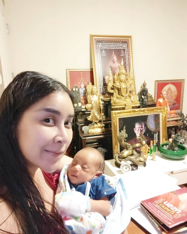 ใหม่ ถูกติ ห้องพระกับการให้นมลูก สุดทนสวนกลับทันควัน!