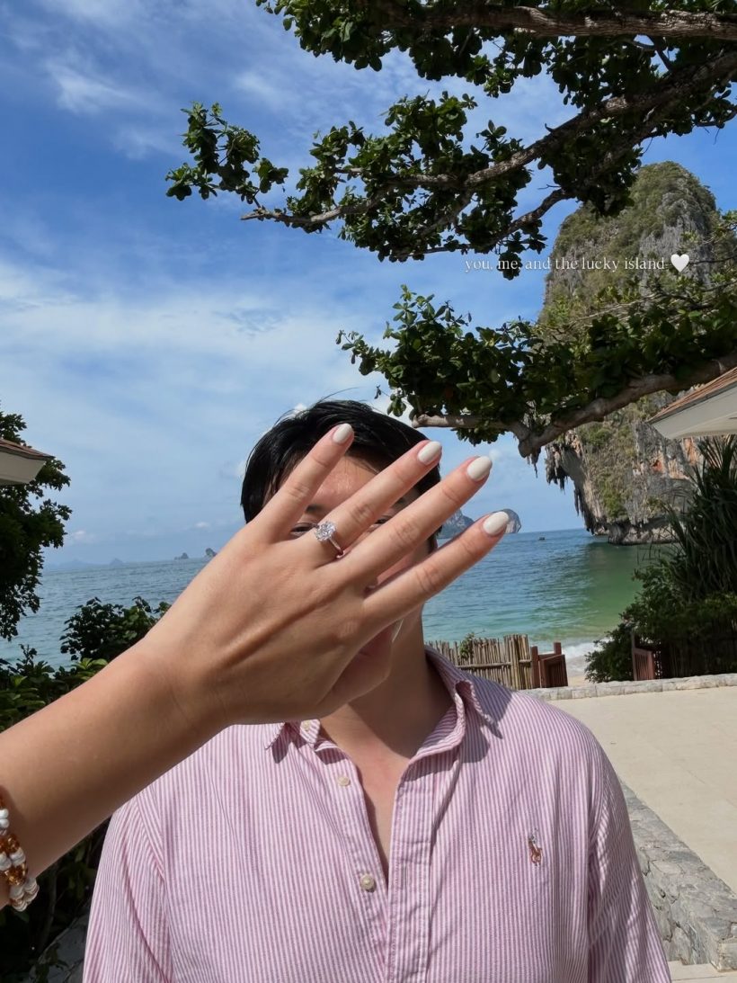 วินาทีสำคัญ! ดาราสาว GMMTV ถูกเเฟนดีกรีหมอขอเเต่งเเล้ว